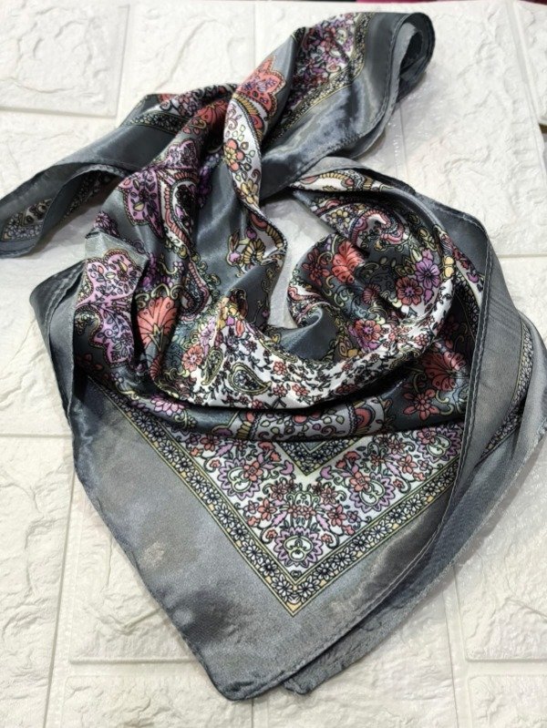 Producto - PAÑUELO ARAVEZCO GRIS