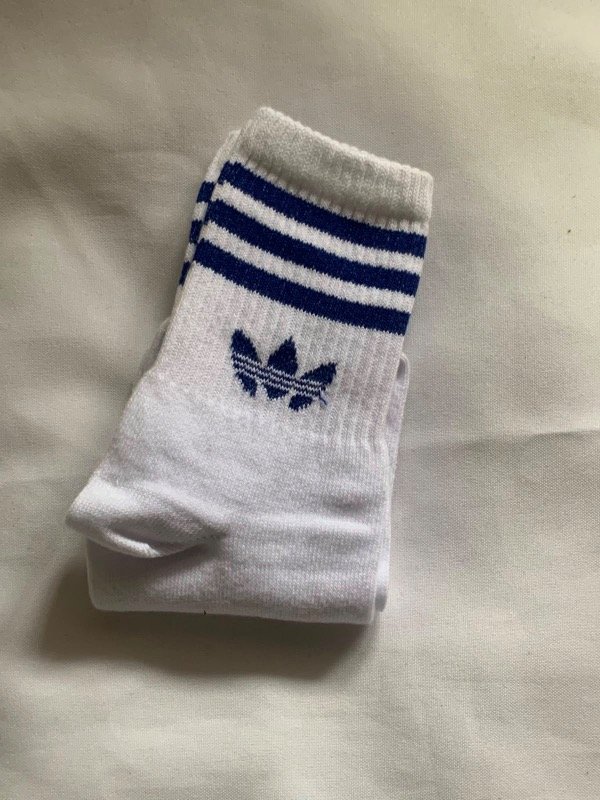 Producto - Adidas blanca azul
