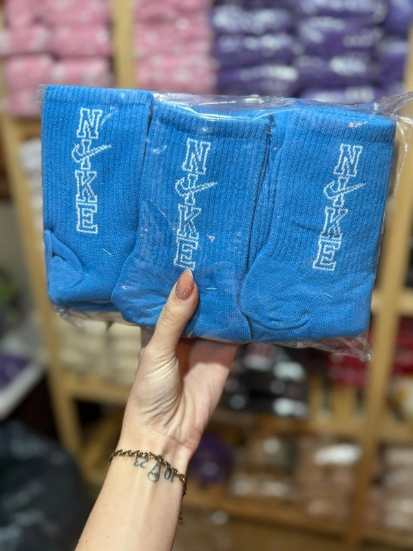 Producto - Docena Cerrada Nike Turquesa