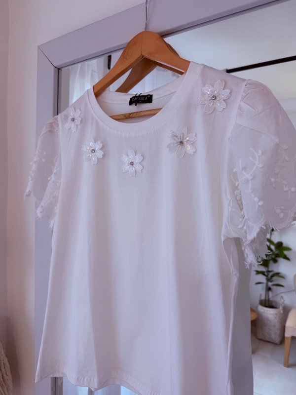 Producto - Remera importada flowers - 0