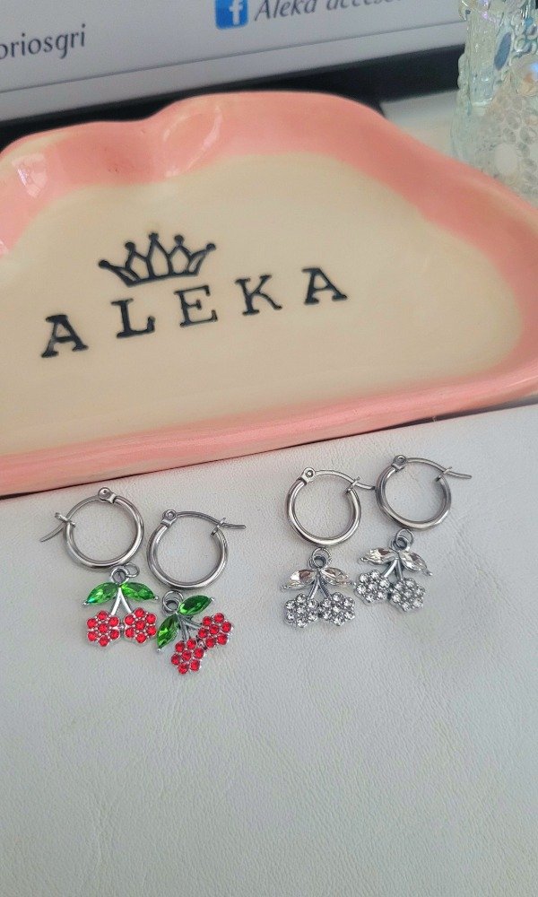 Producto - Argollas cerezas con strass y cubic de acero quirúrgico