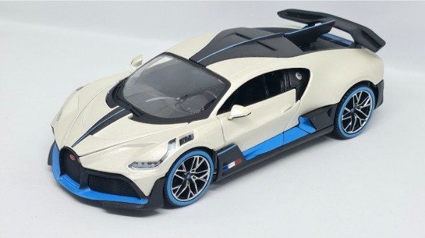 Producto - Bugatti divo - 0