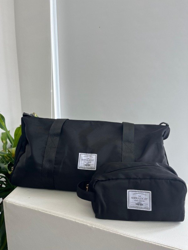 Producto - Bolso de viaje o deportivo con neceser