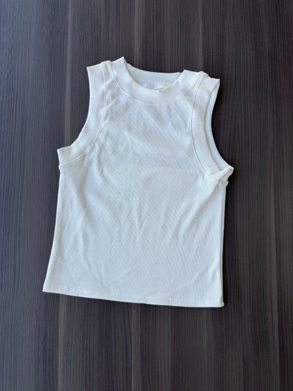 Producto - Musculosa    Dorothy