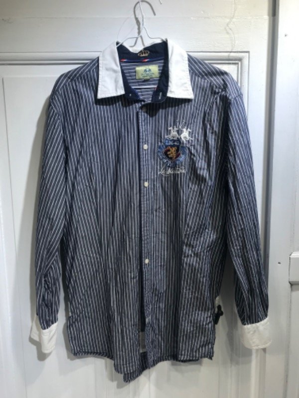 Producto - Camisa LA MARTINA rayada azul y blanca bordados- Talle L- PRECIO: 50x