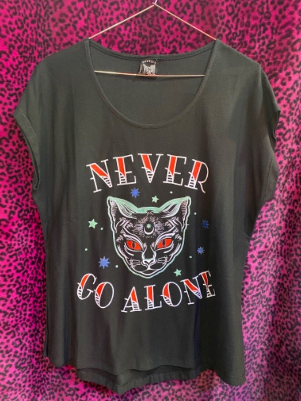 Producto - Never go alone