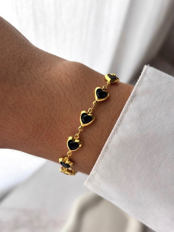 Producto - Pulsera dorada lover cristal black