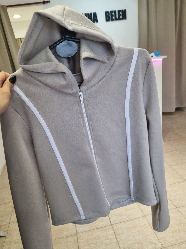 Producto - Campera lineas con capucha