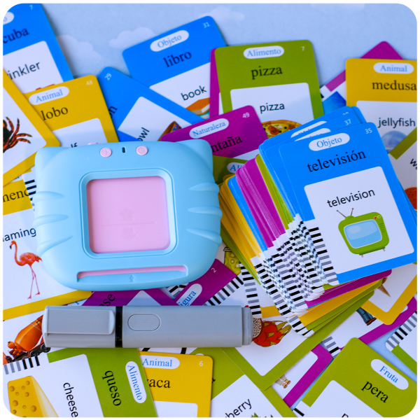 Producto - Lector de Tarjetas Interactivo: Inglés y Español - 224 Palabras