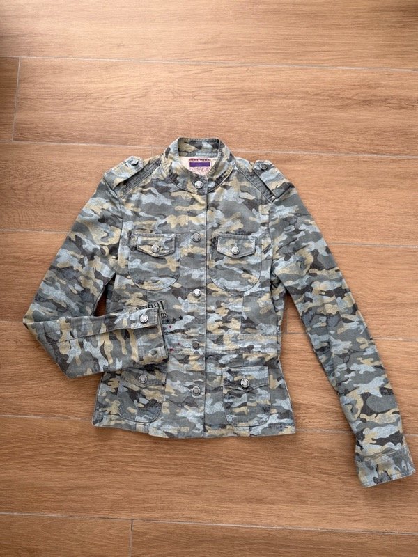 Producto - campera camuflada