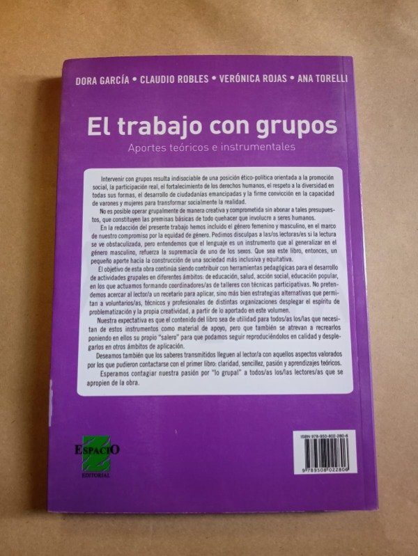 Producto - El trabajo con grupos - Dora García / Claudio Robles - Espacio 2008 - 1