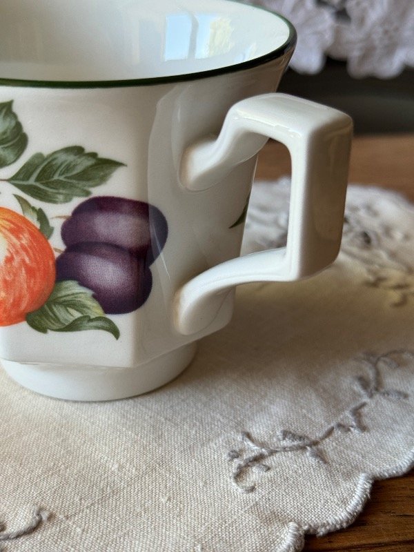 Producto - Taza de té de porcelana sin plato - 1