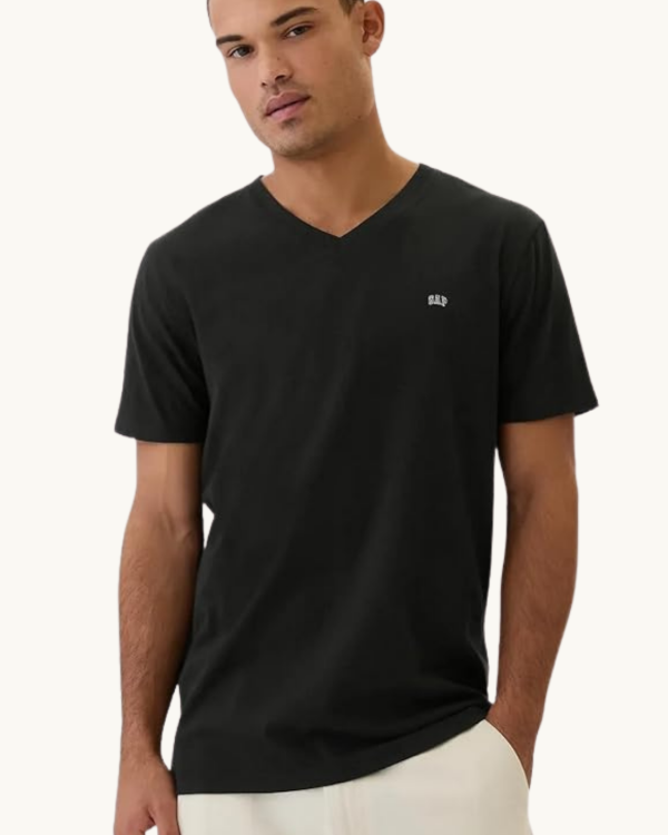 Producto - GAP Camiseta Hombre Cuello en V  Logo Bordado