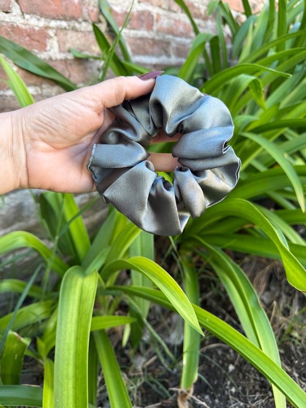 Producto - Scrunchies gris