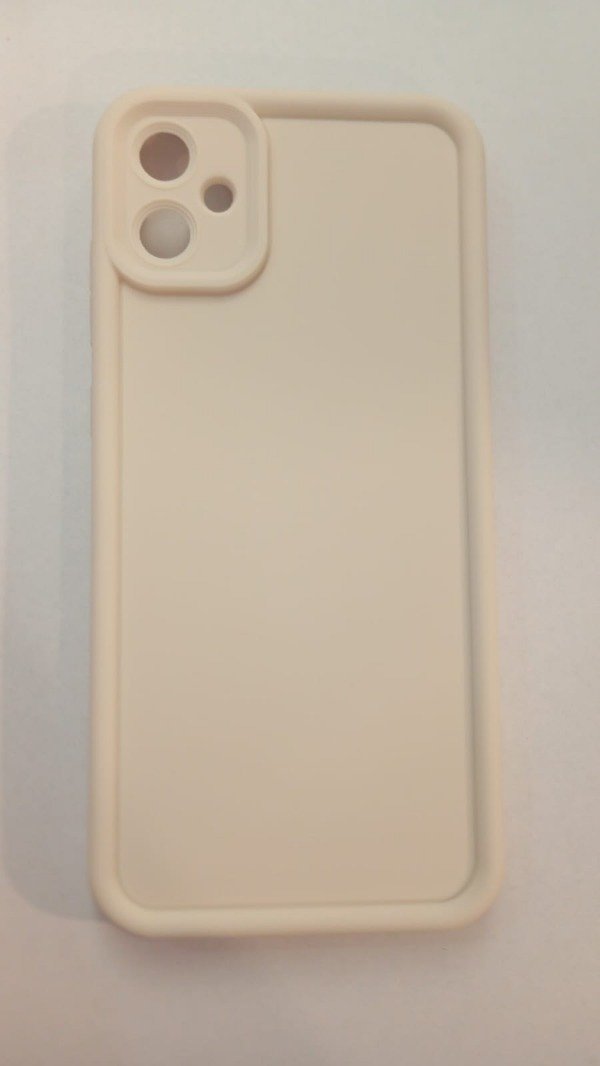 Producto - Funda Silicona Premium Blanco para Samsung A05