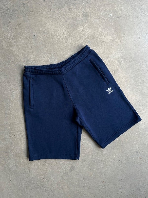 Producto - SHORT DE ALGODÓN ADIDAS CLÁSICO, AZUL OSCURO (L)