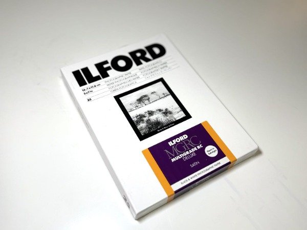 Producto - Papel Ilford Multigrade RC 12.7 x 17.8 cm - (5  x  7")  - 25 Hojas - Mate