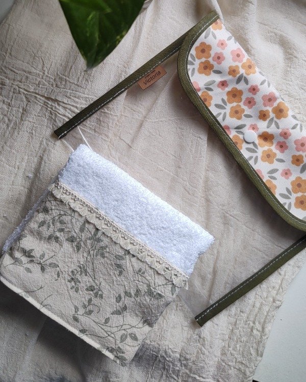 Producto - Combo toalla + estuche - verde