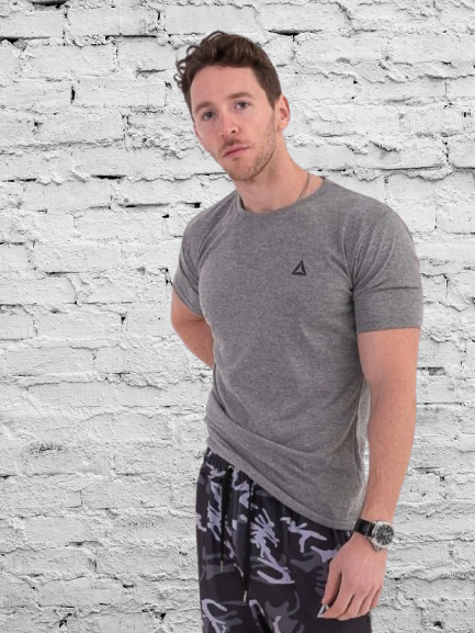 Producto - Remera de algodón gris oscuro