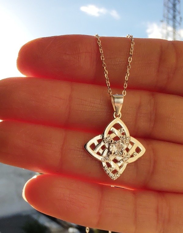 Producto - Collar nudo de bruja Plata 925