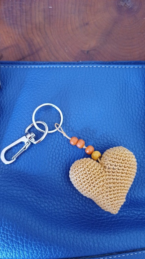 Producto - Multiuso Corazón Beige con cuentas - Multipurpose Beige Heart