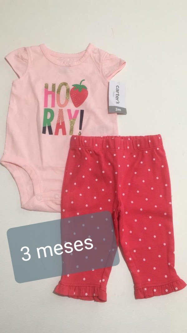 Duo Carters body y pantalon 3 meses lunares