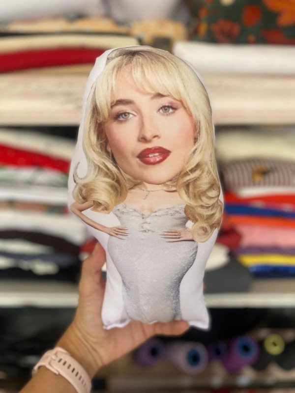 Producto - Muñeca Sabrina Carpenter 01 - 0