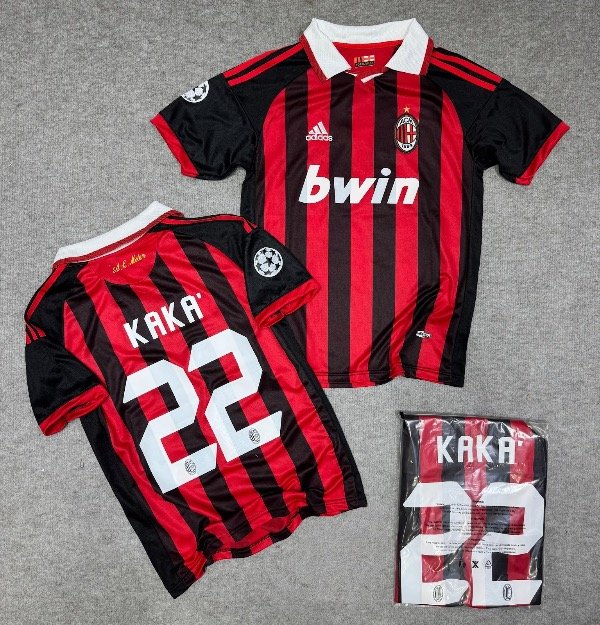 Producto - Camiseta retro de Milán Kaka