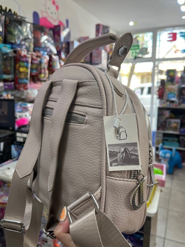 Producto - Mochila eco cuero - 1