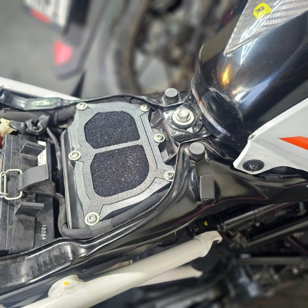 Producto - Tapa Filtro Deportivo Duke 390 250 200 NG / ADV 390 250 - 3