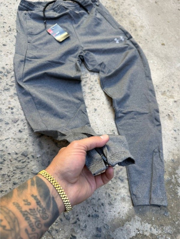 Producto - Pantalón deportivo Nike y UA - 1
