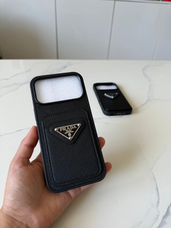 Producto - FUNDA PRADA CON WALLET 17 PRO / 17 PRO MAX