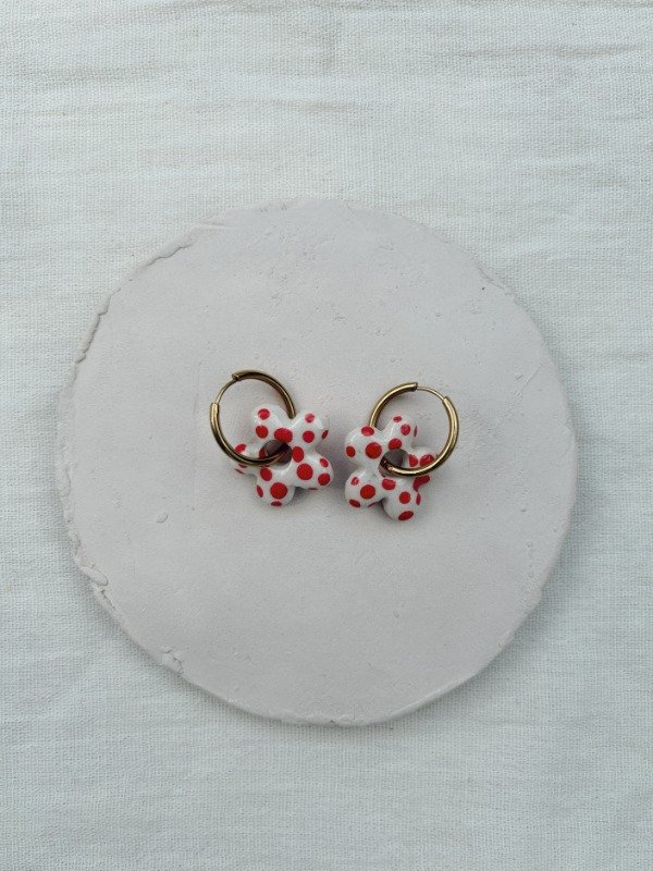 Producto - FLOR GRANDE DOTS ROJO