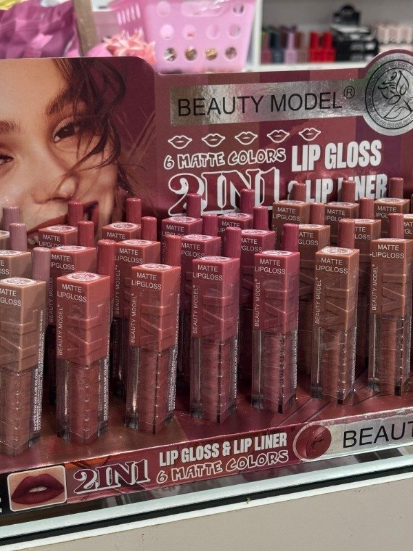 Producto - Lipgloss matte + lip liner