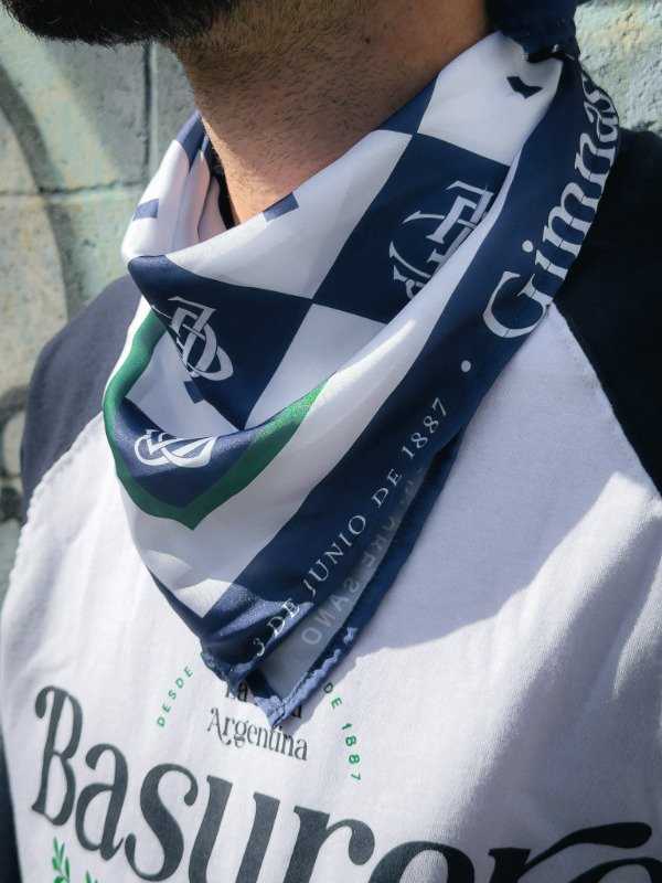 Producto - Pañuelo de seda fria