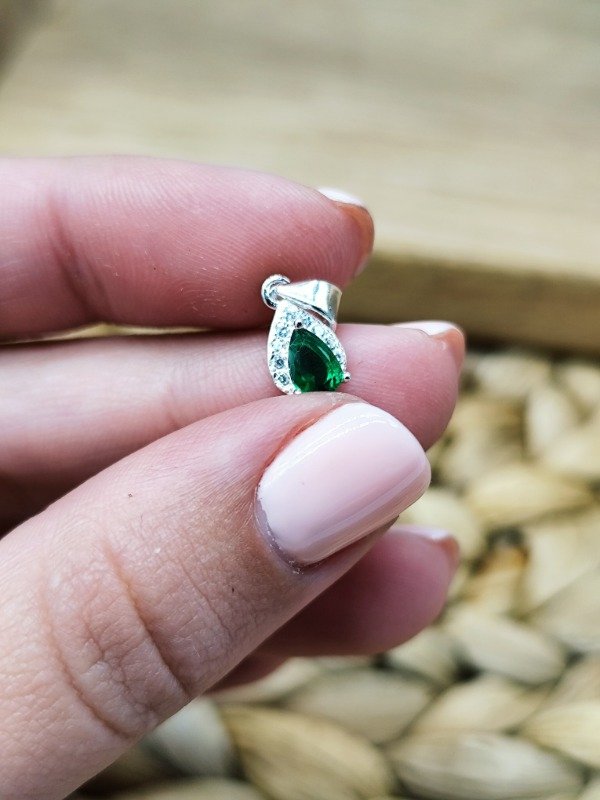 Producto - Dije Gota Payne Verde 6.5 Milímetros