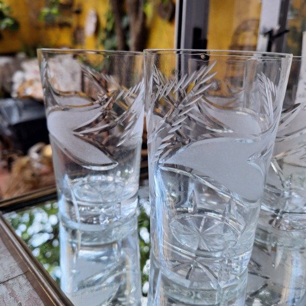 Producto - 4 vasos grandes de cristal tallado
