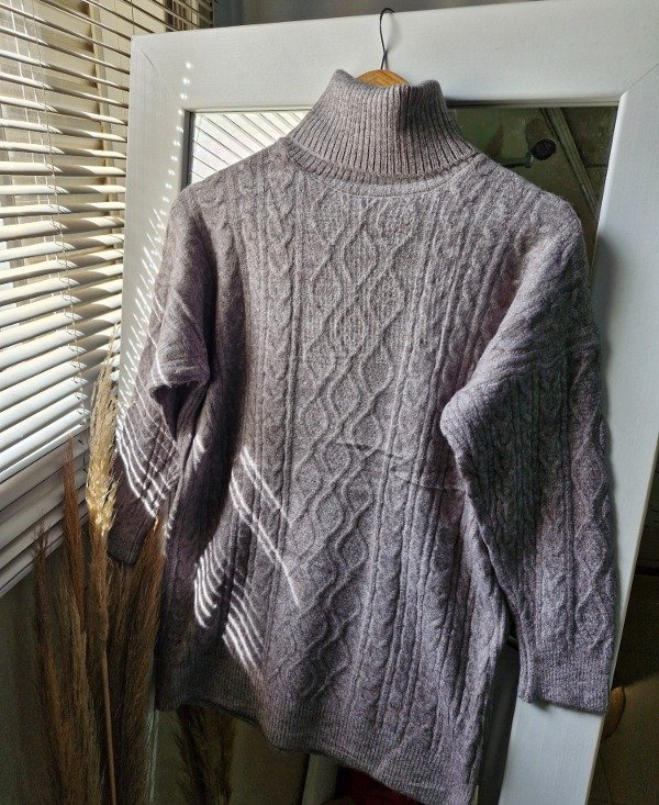 Producto - Sweater gris poleron largo