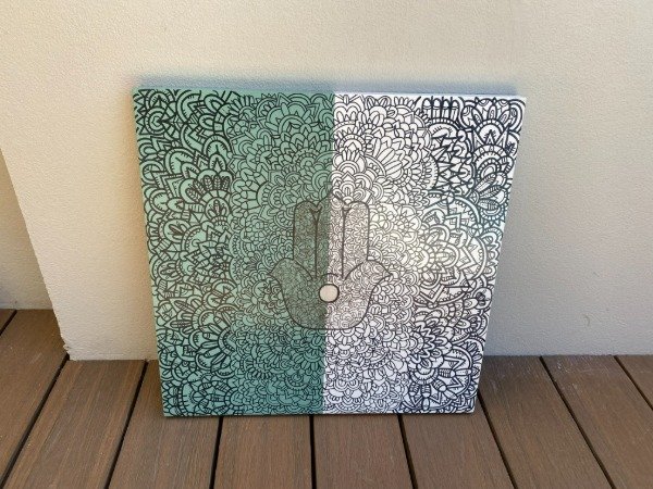 Producto - CUADRO EN FIBRA MANO DE FATIMA 50x50 #9486