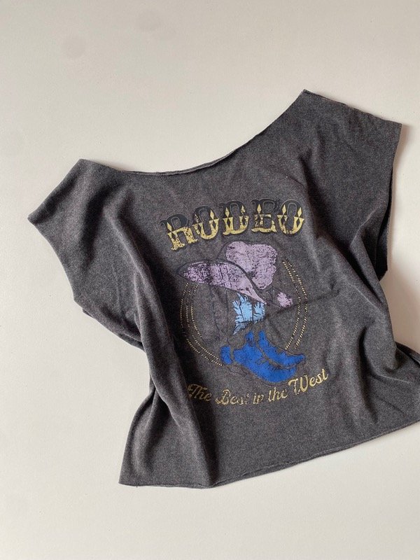Producto - Remera musculosa rodeó