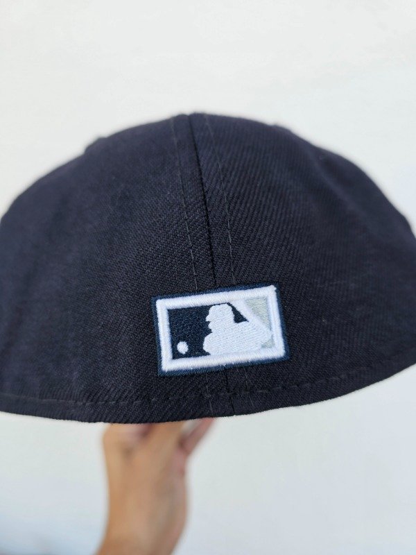 New York Yankees high crown 50 años New Era 7 5/8 — imagen 4