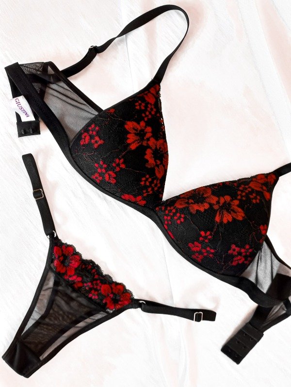 Producto - CONJUNTO JULIA NEGRO CON ROJO