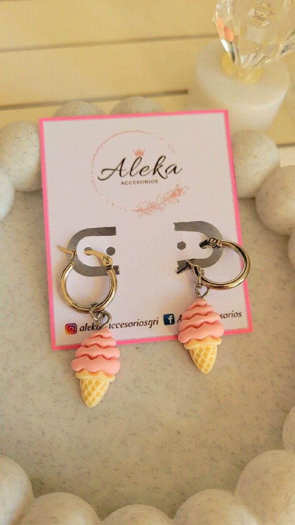 Producto - Argollas con dijes de cucurucho de acero quirúrgico - 1