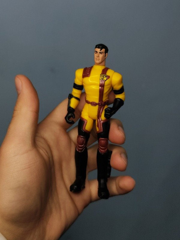 Producto - 1997 Ian Malcolm 12 cm Hasbro Yellow Action Figure Jurassic Park Chaos Effect - 0