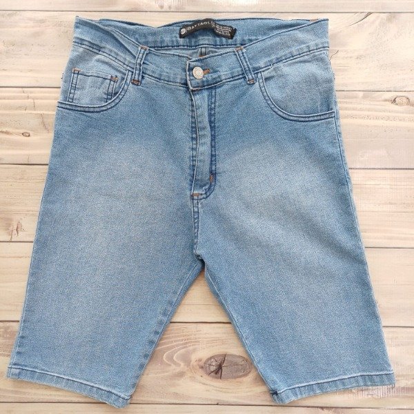 Producto - 150 - BERMUDA HOMBRE ELASTIZADA CELESTE