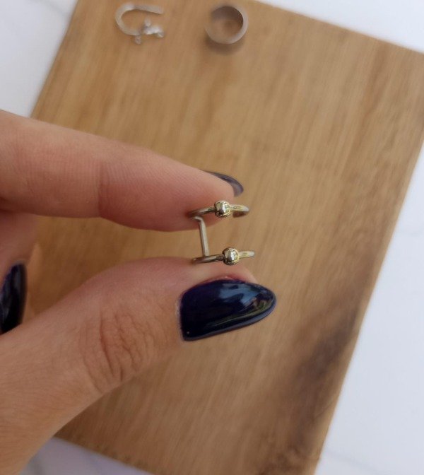 Producto - Ear Cuff Doble con Bolita