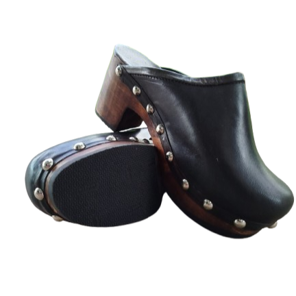 Producto - Zueco alto con tachas