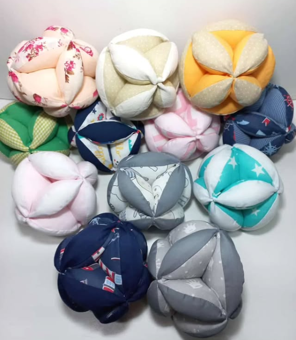 Producto - PELOTAS MONTESSORI CON SONAJERO