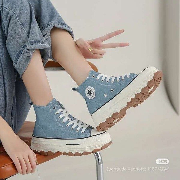 Producto - Zapatilla SNEAKERS color Celeste