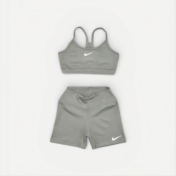 Producto - Conjunto Gris Bruma